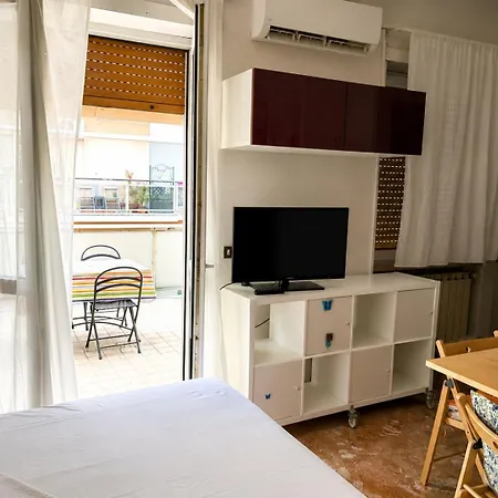 Apartment Sea Front Tassoni 54 *